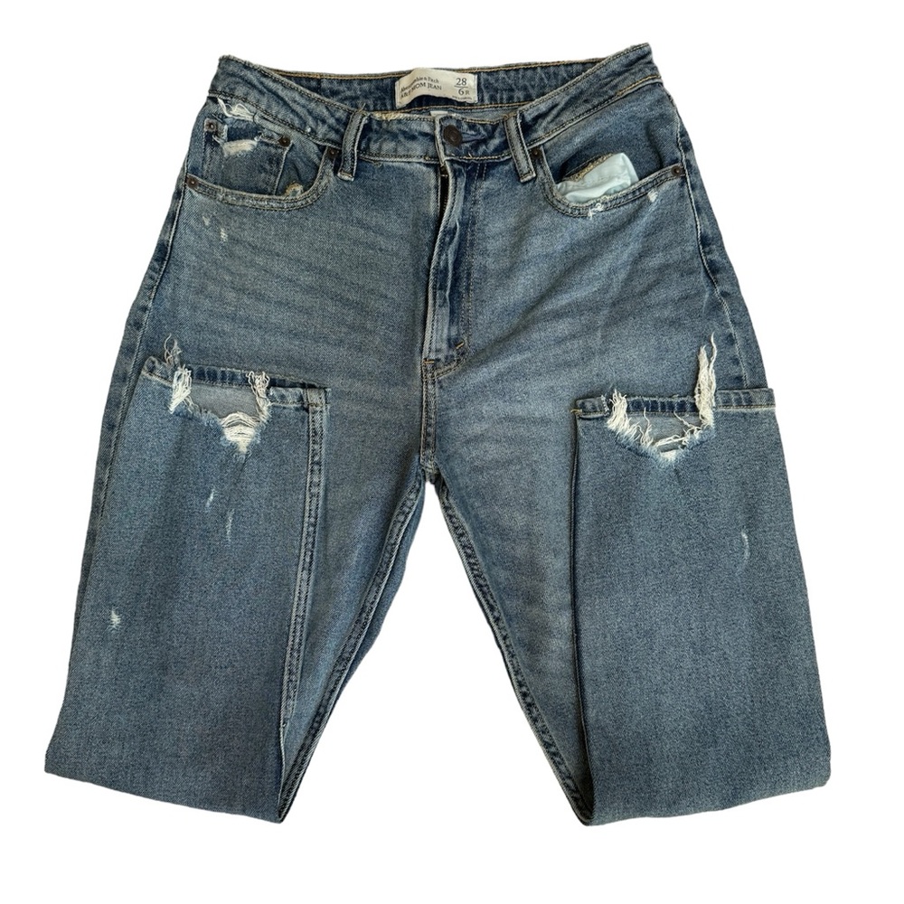 Abercrombie and Fitch, Mom Jean